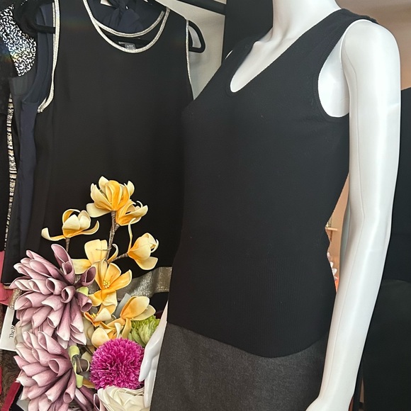 VALENTINO BOUTIQUE GREY SKIRT. MADE IN ITALY - Picture 6 of 13